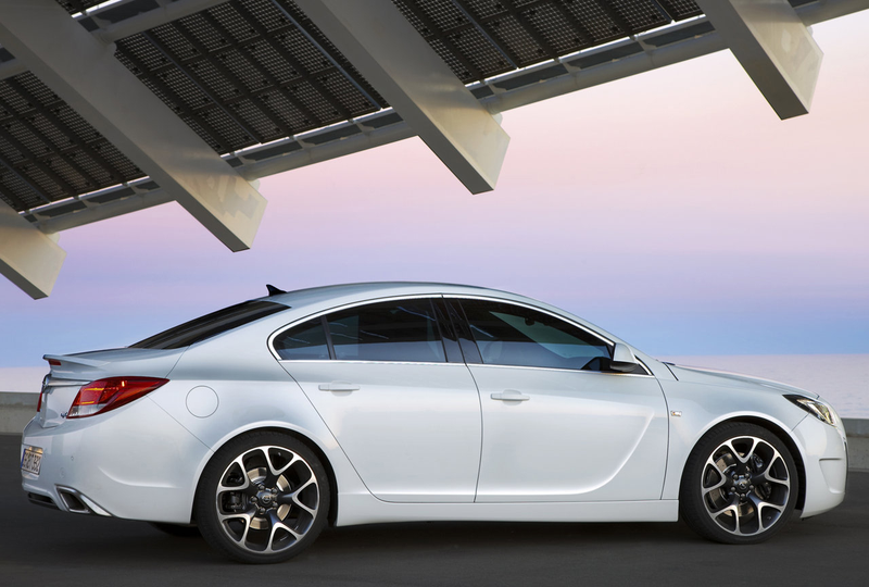 Illustration for article titled 2010 Opel Insignia OPC, Vauxhall VXR Gunning For Audi S4